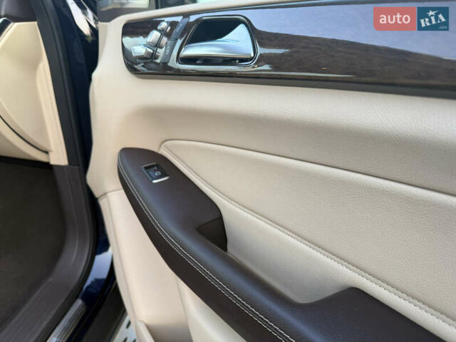 Синий Мерседес ГЛЕ-Класс, объемом двигателя 3.5 л и пробегом 85 тыс. км за 28500 $, фото 10 на Automoto.ua