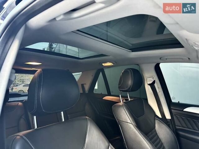 Синій Мерседес ГЛЕ-Клас, об'ємом двигуна 3 л та пробігом 170 тис. км за 29850 $, фото 59 на Automoto.ua