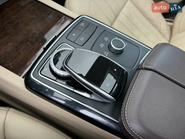 Синий Мерседес ГЛЕ-Класс, объемом двигателя 3.5 л и пробегом 142 тыс. км за 20999 $, фото 82 на Automoto.ua