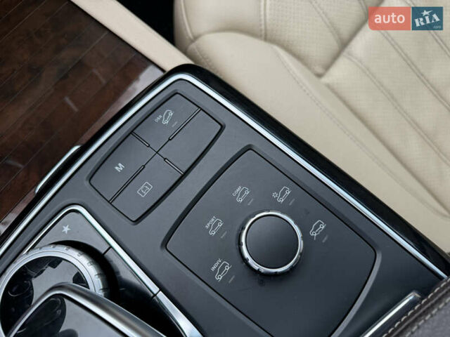 Синий Мерседес ГЛЕ-Класс, объемом двигателя 3.5 л и пробегом 142 тыс. км за 20999 $, фото 81 на Automoto.ua