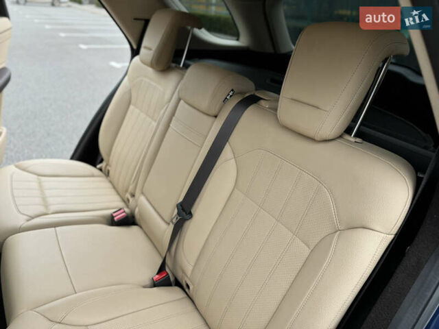 Синий Мерседес ГЛЕ-Класс, объемом двигателя 3.5 л и пробегом 142 тыс. км за 20999 $, фото 60 на Automoto.ua