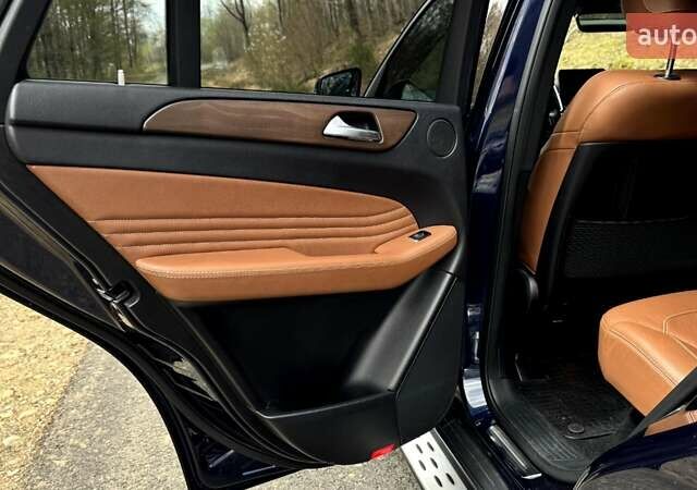 Синий Мерседес ГЛЕ-Класс, объемом двигателя 2.99 л и пробегом 118 тыс. км за 45000 $, фото 23 на Automoto.ua