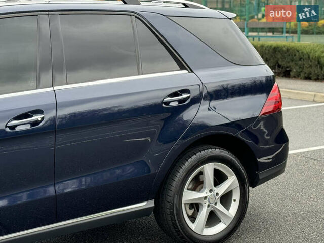 Синий Мерседес ГЛЕ-Класс, объемом двигателя 3.5 л и пробегом 142 тыс. км за 20999 $, фото 31 на Automoto.ua