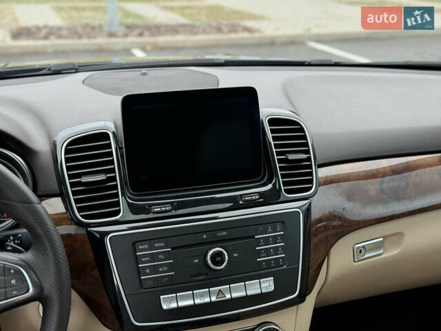 Синий Мерседес ГЛЕ-Класс, объемом двигателя 3.5 л и пробегом 142 тыс. км за 20999 $, фото 75 на Automoto.ua