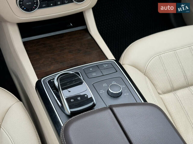 Синий Мерседес ГЛЕ-Класс, объемом двигателя 3.5 л и пробегом 142 тыс. км за 20999 $, фото 78 на Automoto.ua