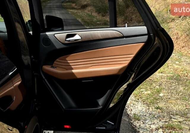 Синий Мерседес ГЛЕ-Класс, объемом двигателя 2.99 л и пробегом 118 тыс. км за 45000 $, фото 24 на Automoto.ua