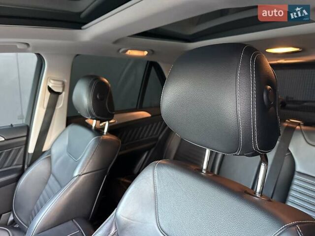 Синій Мерседес ГЛЕ-Клас, об'ємом двигуна 3 л та пробігом 170 тис. км за 29850 $, фото 78 на Automoto.ua