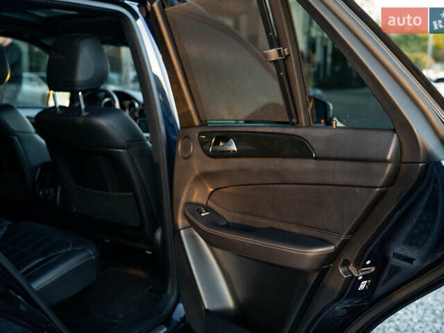 Синий Мерседес ГЛЕ-Класс, объемом двигателя 3 л и пробегом 154 тыс. км за 31700 $, фото 43 на Automoto.ua