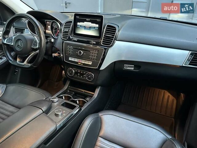 Синій Мерседес ГЛЕ-Клас, об'ємом двигуна 3 л та пробігом 170 тис. км за 29850 $, фото 71 на Automoto.ua