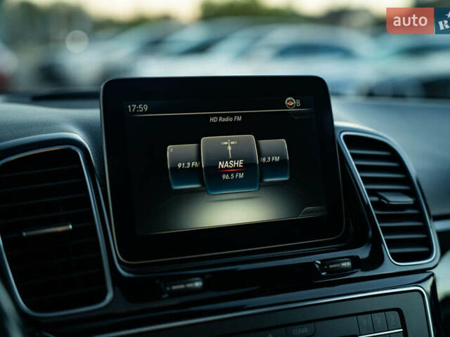 Синий Мерседес ГЛЕ-Класс, объемом двигателя 3 л и пробегом 154 тыс. км за 31700 $, фото 31 на Automoto.ua