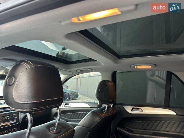 Синій Мерседес ГЛЕ-Клас, об'ємом двигуна 3 л та пробігом 170 тис. км за 29850 $, фото 96 на Automoto.ua