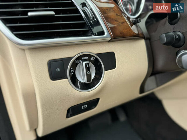 Синий Мерседес ГЛЕ-Класс, объемом двигателя 3.5 л и пробегом 142 тыс. км за 20999 $, фото 56 на Automoto.ua