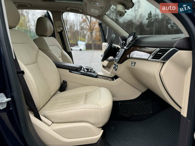 Синий Мерседес ГЛЕ-Класс, объемом двигателя 3.5 л и пробегом 142 тыс. км за 20999 $, фото 66 на Automoto.ua