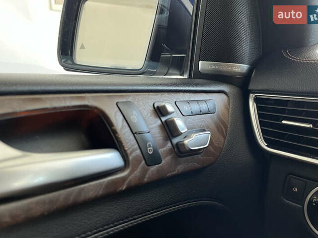 Синий Мерседес ГЛЕ-Класс, объемом двигателя 2.99 л и пробегом 158 тыс. км за 45000 $, фото 5 на Automoto.ua