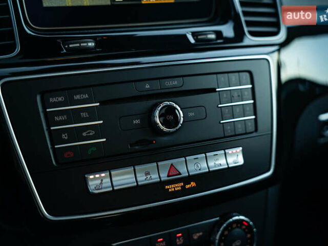 Синий Мерседес ГЛЕ-Класс, объемом двигателя 3 л и пробегом 154 тыс. км за 31700 $, фото 32 на Automoto.ua