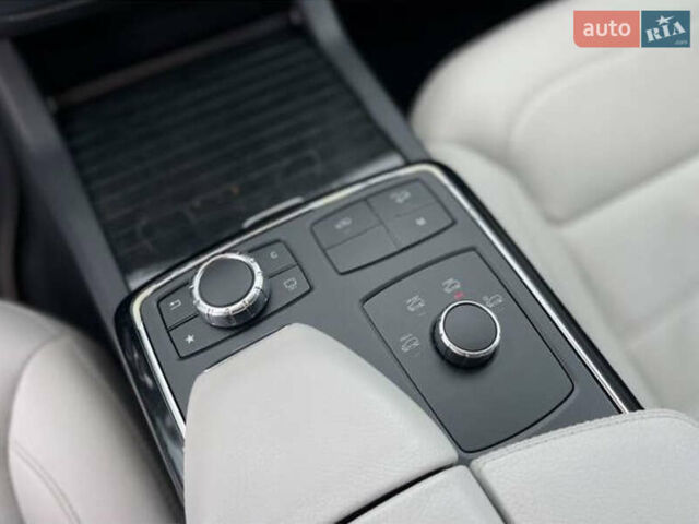 Синий Мерседес ГЛЕ-Класс, объемом двигателя 3 л и пробегом 197 тыс. км за 42000 $, фото 9 на Automoto.ua