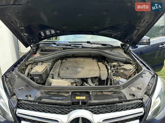 Синий Мерседес ГЛЕ-Класс, объемом двигателя 3.5 л и пробегом 169 тыс. км за 31000 $, фото 9 на Automoto.ua