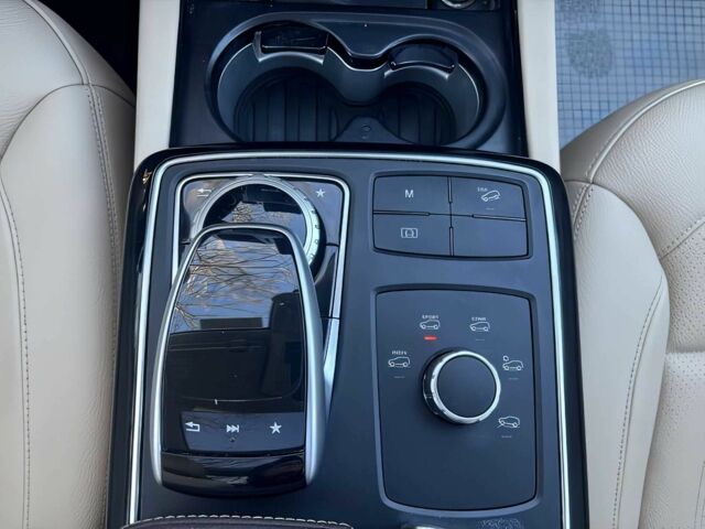 Синий Мерседес ГЛЕ-Класс, объемом двигателя 3.5 л и пробегом 30 тыс. км за 12700 $, фото 12 на Automoto.ua