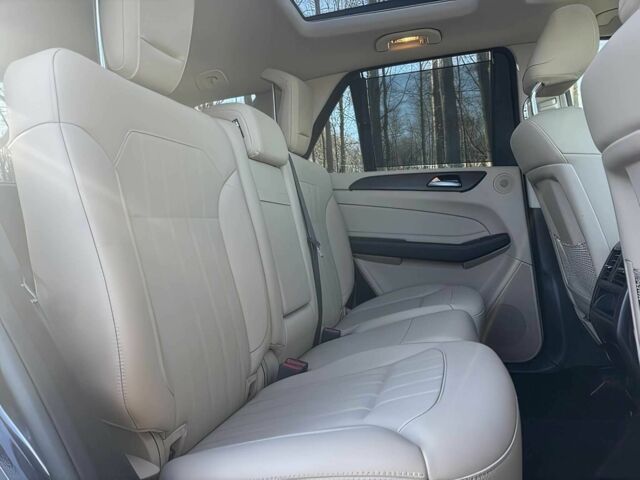 Синий Мерседес ГЛЕ-Класс, объемом двигателя 3.5 л и пробегом 30 тыс. км за 12700 $, фото 15 на Automoto.ua