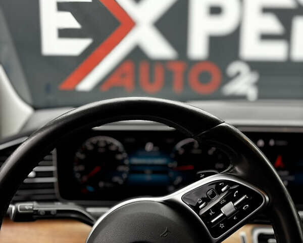 Синий Мерседес ГЛЕ-Класс, объемом двигателя 2 л и пробегом 83 тыс. км за 55990 $, фото 7 на Automoto.ua