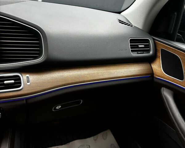 Синий Мерседес ГЛЕ-Класс, объемом двигателя 2 л и пробегом 83 тыс. км за 55990 $, фото 25 на Automoto.ua