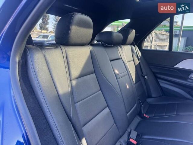 Мерседес ГЛЕ-Клас 2019 у Тернополі на Automoto.ua Синій Мерседес ГЛЕ-Клас, об'ємом двигуна 2.93 л та пробігом 192 тис. км за 51000 $, фото 75 на Automoto.ua