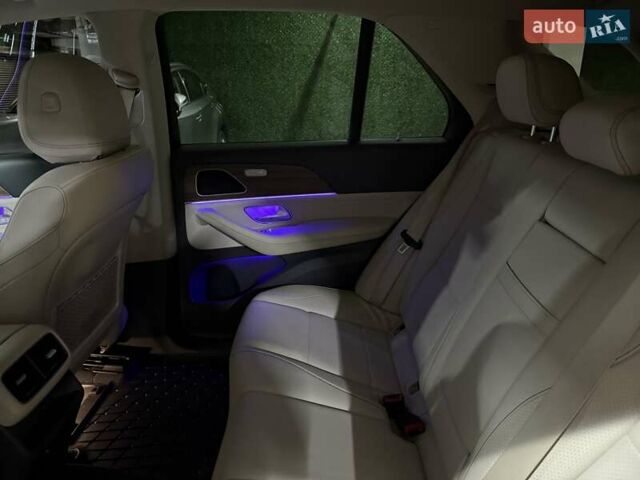 Синий Мерседес ГЛЕ-Класс, объемом двигателя 1.95 л и пробегом 116 тыс. км за 49500 $, фото 39 на Automoto.ua