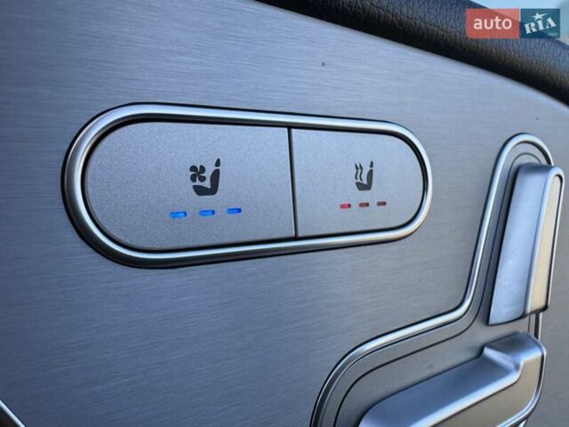 Мерседес ГЛЕ-Клас 2019 у Тернополі на Automoto.ua Синій Мерседес ГЛЕ-Клас, об'ємом двигуна 2.93 л та пробігом 192 тис. км за 51000 $, фото 68 на Automoto.ua
