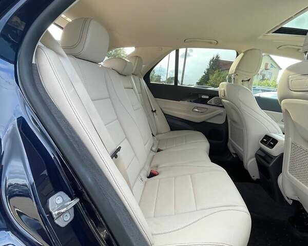 Мерседес ГЛЕ-Класс 2020 в Львове на Automoto.ua Синий Мерседес ГЛЕ-Класс, объемом двигателя 3 л и пробегом 95 тыс. км за 48900 $, фото 30 на Automoto.ua