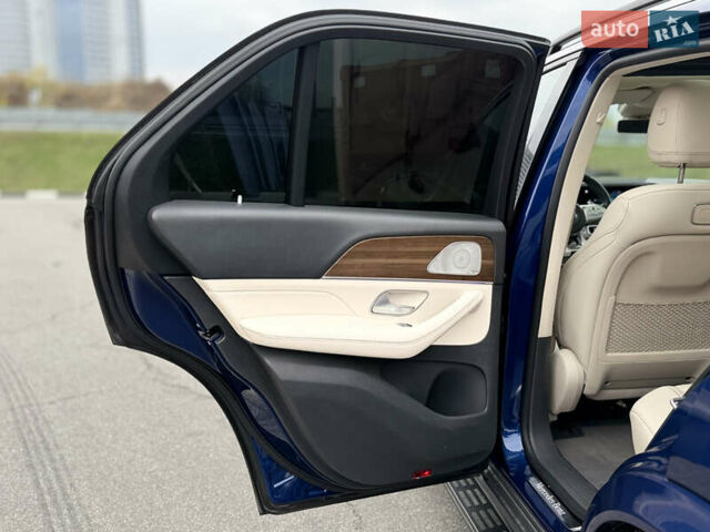 Синій Мерседес ГЛЕ-Клас, об'ємом двигуна 1.99 л та пробігом 32 тис. км за 49900 $, фото 15 на Automoto.ua