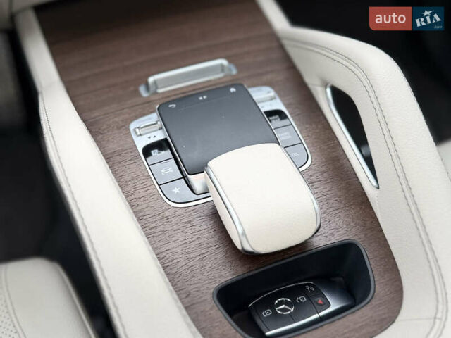 Синий Мерседес ГЛЕ-Класс, объемом двигателя 1.99 л и пробегом 32 тыс. км за 54900 $, фото 23 на Automoto.ua