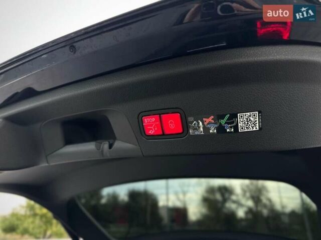 Синий Мерседес ГЛЕ-Класс, объемом двигателя 1.99 л и пробегом 53 тыс. км за 82999 $, фото 34 на Automoto.ua