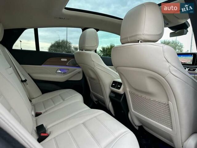 Синий Мерседес ГЛЕ-Класс, объемом двигателя 1.99 л и пробегом 53 тыс. км за 82999 $, фото 75 на Automoto.ua