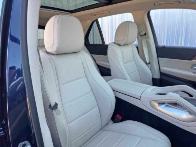 Синий Мерседес ГЛЕ-Класс, объемом двигателя 2 л и пробегом 22 тыс. км за 35000 $, фото 12 на Automoto.ua