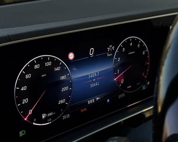 Синий Мерседес ГЛЕ-Класс, объемом двигателя 1.99 л и пробегом 30 тыс. км за 77000 $, фото 28 на Automoto.ua