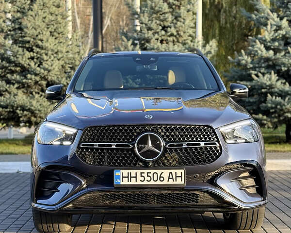 Синий Мерседес ГЛЕ-Класс, объемом двигателя 1.99 л и пробегом 30 тыс. км за 77000 $, фото 2 на Automoto.ua