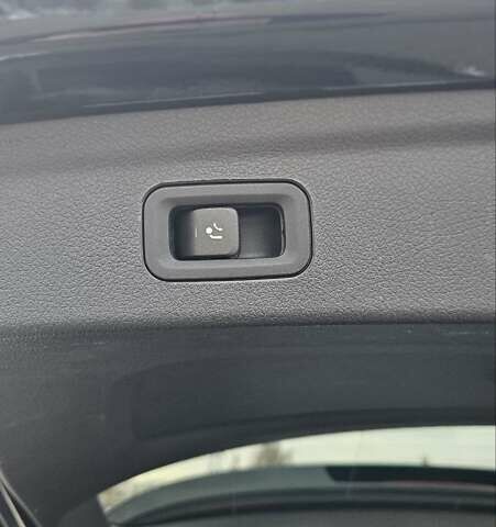 Зеленый Мерседес ГЛЕ-Класс, объемом двигателя 1.95 л и пробегом 97 тыс. км за 61900 $, фото 21 на Automoto.ua