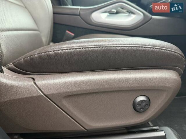 Зелений Мерседес ГЛЕ-Клас, об'ємом двигуна 1.95 л та пробігом 54 тис. км за 58500 $, фото 29 на Automoto.ua