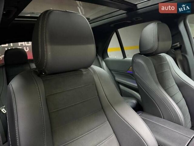 Зеленый Мерседес ГЛЕ-Класс, объемом двигателя 2 л и пробегом 20 тыс. км за 115500 $, фото 89 на Automoto.ua