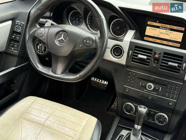 Мерседес ГЛК-Класс 2008 в Одессе на Automoto.ua Белый Мерседес ГЛК-Класс, объемом двигателя 3 л и пробегом 290 тыс. км за 12190 $, фото 21 на Automoto.ua
