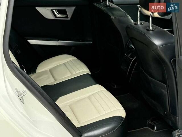 Мерседес ГЛК-Класс 2008 в Одессе на Automoto.ua Белый Мерседес ГЛК-Класс, объемом двигателя 3 л и пробегом 290 тыс. км за 12190 $, фото 17 на Automoto.ua