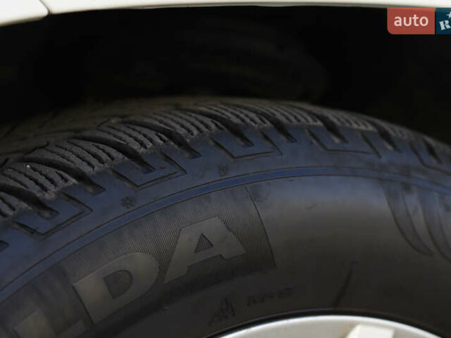 Белый Мерседес ГЛК-Класс, объемом двигателя 2.14 л и пробегом 360 тыс. км за 11900 $, фото 14 на Automoto.ua