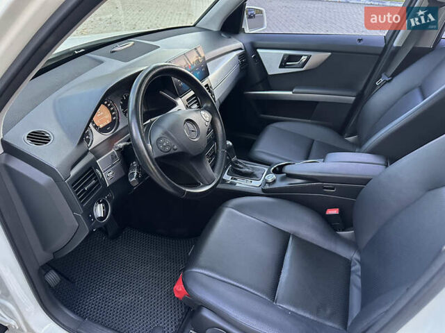 Белый Мерседес ГЛК-Класс, объемом двигателя 2.14 л и пробегом 285 тыс. км за 16300 $, фото 26 на Automoto.ua