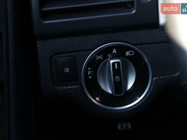 Белый Мерседес ГЛК-Класс, объемом двигателя 2.14 л и пробегом 360 тыс. км за 11900 $, фото 30 на Automoto.ua