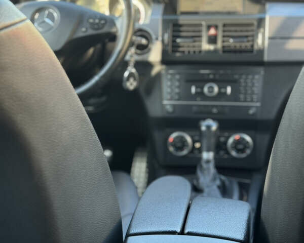 Белый Мерседес ГЛК-Класс, объемом двигателя 2.14 л и пробегом 360 тыс. км за 11900 $, фото 58 на Automoto.ua