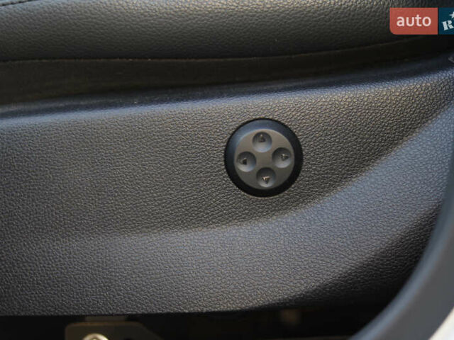 Белый Мерседес ГЛК-Класс, объемом двигателя 2.14 л и пробегом 360 тыс. км за 11900 $, фото 15 на Automoto.ua