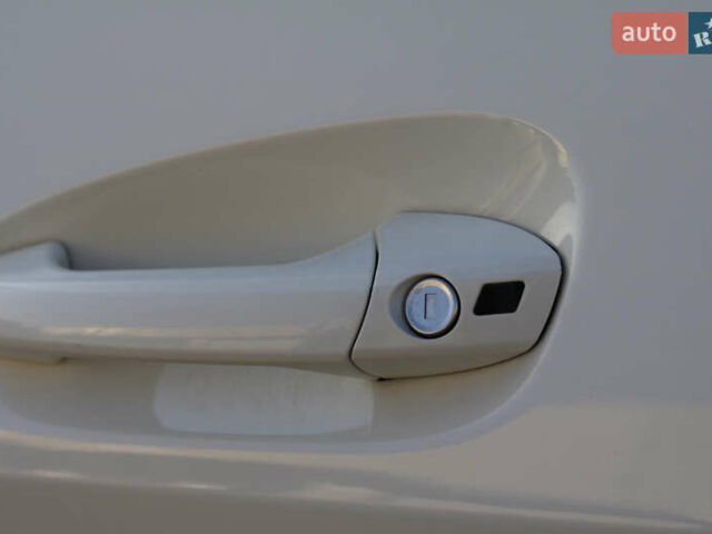 Белый Мерседес ГЛК-Класс, объемом двигателя 2.14 л и пробегом 360 тыс. км за 11900 $, фото 17 на Automoto.ua