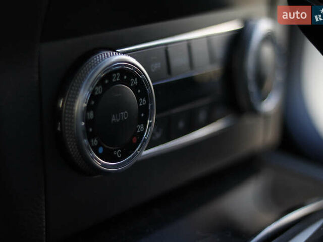 Белый Мерседес ГЛК-Класс, объемом двигателя 2.14 л и пробегом 360 тыс. км за 11900 $, фото 13 на Automoto.ua