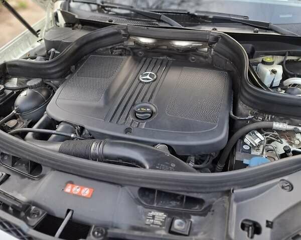 Белый Мерседес ГЛК-Класс, объемом двигателя 2.14 л и пробегом 115 тыс. км за 18000 $, фото 4 на Automoto.ua