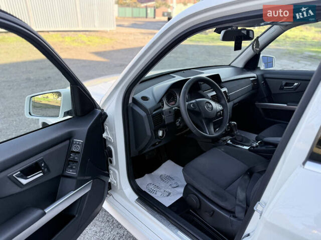 Белый Мерседес ГЛК-Класс, объемом двигателя 2.14 л и пробегом 265 тыс. км за 11800 $, фото 12 на Automoto.ua